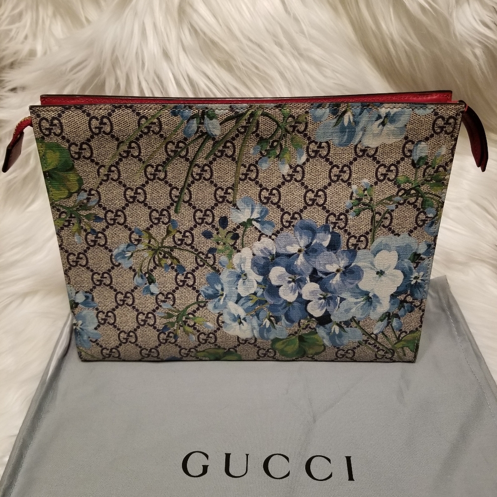 SOLD!!!!! EUC Gucci Bloom Cosmetic Case